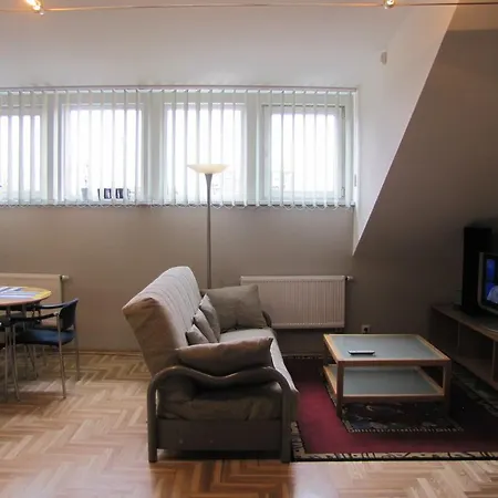 דירה Rotundo Penthouse וילנה